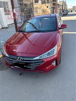 هیۆندای ئەلەنترا